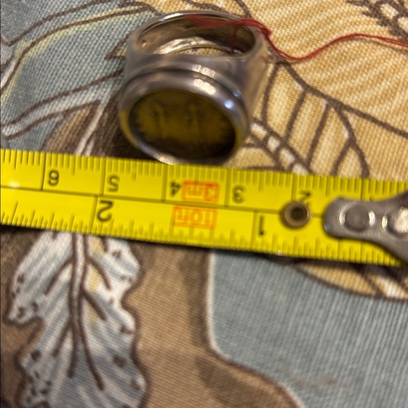 Vintage Silver Ring with Gold Coin - Picture 4 of 5